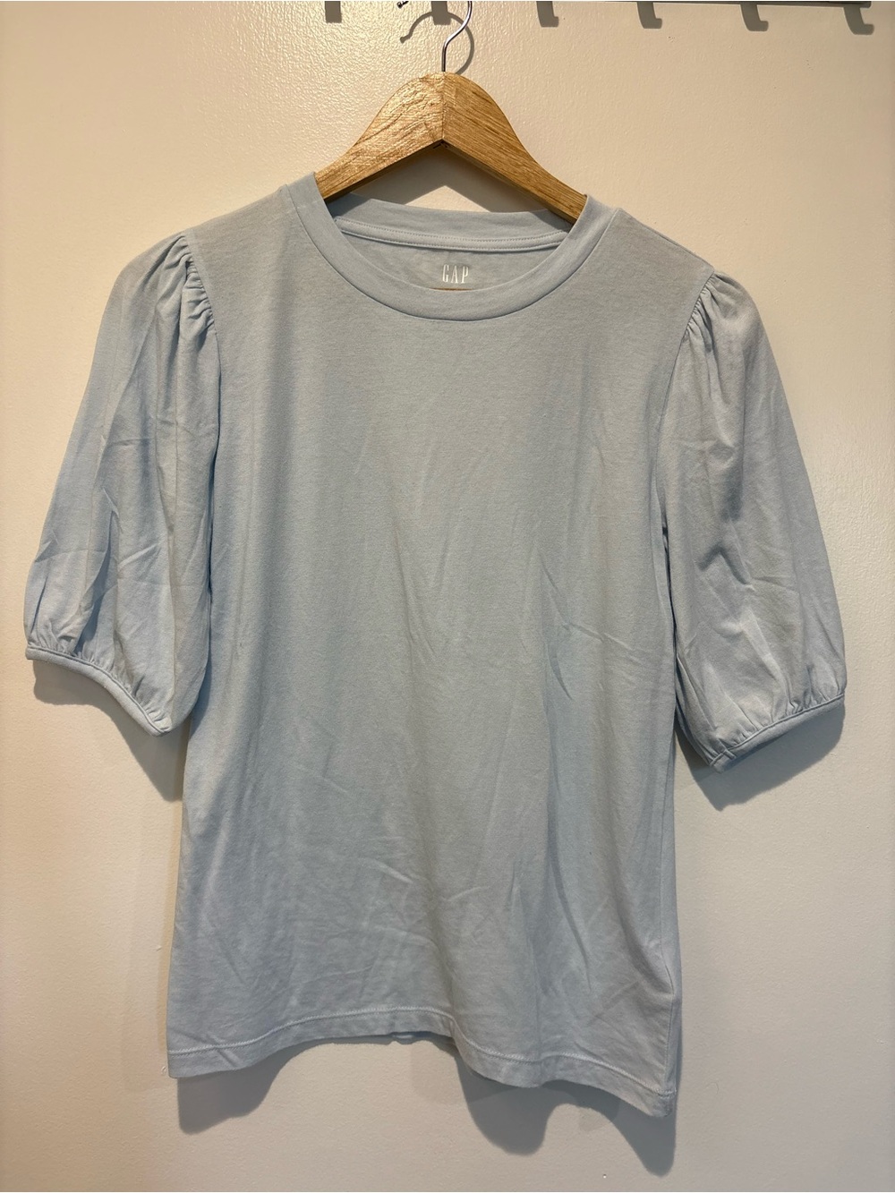 NWT GAP Women's SmallLight Blue Puff Sleeve  Cotton, Modal, Spandex Blend Tee